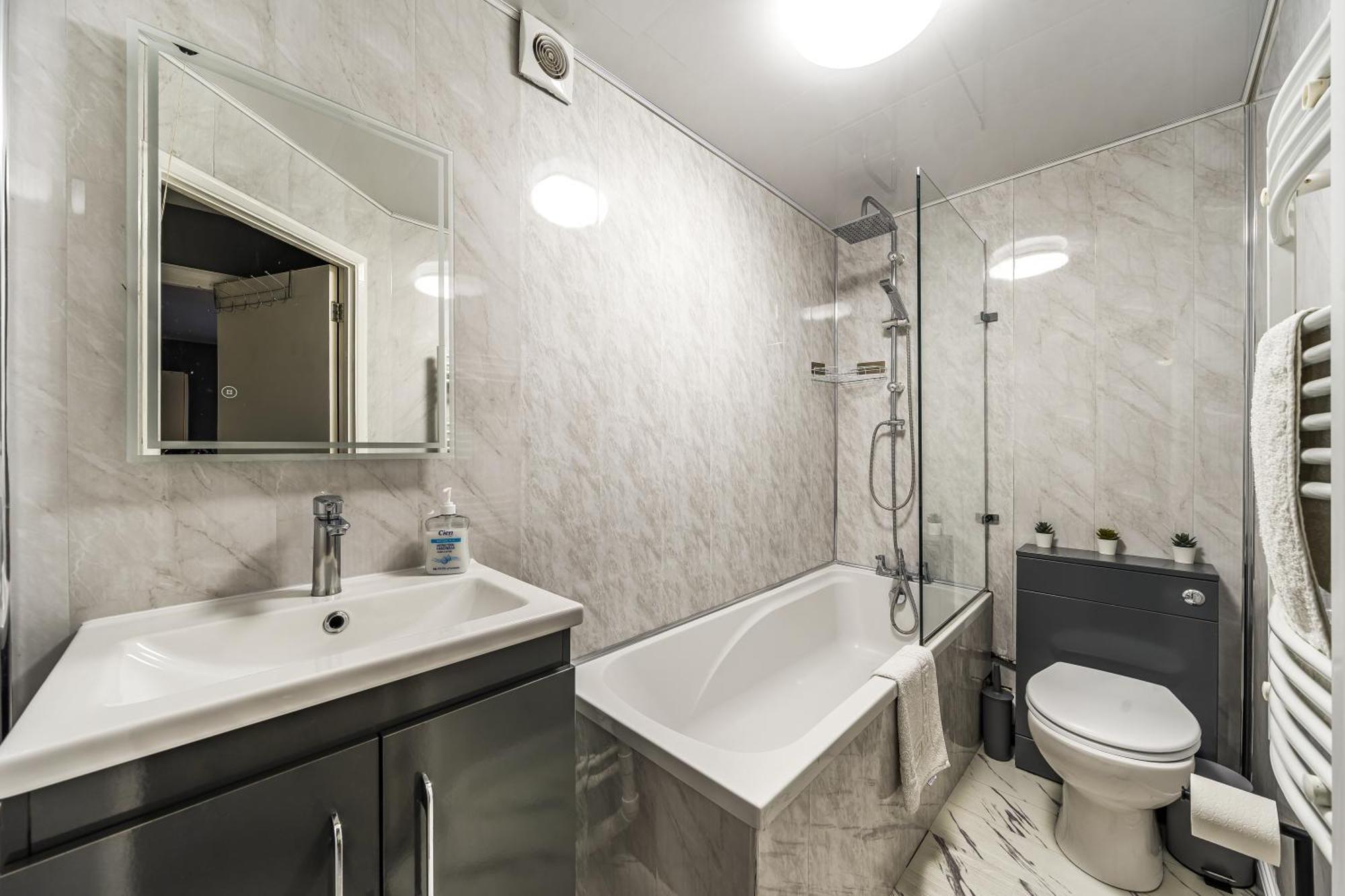 Appartamento Cosy 2 Bdr Flat With Free Parking Near Tower Bridge